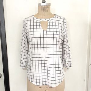 Moa Moa Womens Size L 3/4 Sleeve White Black Check Squares Blouse